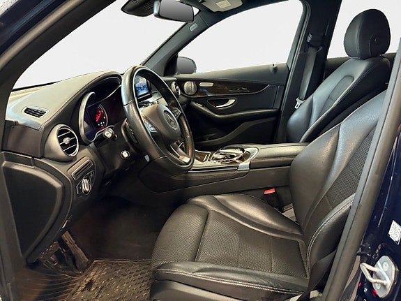 Mercedes-Benz GLC220 d 9 of 13