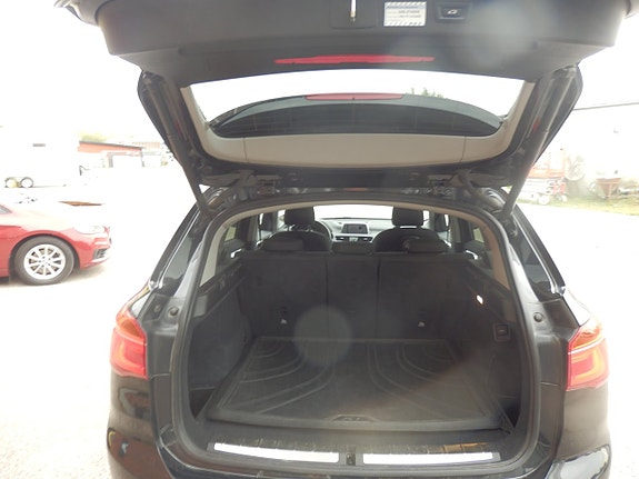 BMW X1 4 of 8