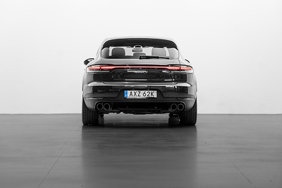 Porsche Macan S 3 of 30