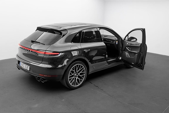 Porsche Macan S 26 of 30