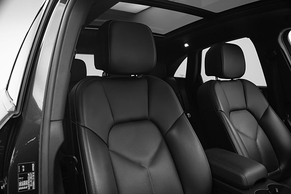 Porsche Macan S 30 of 30