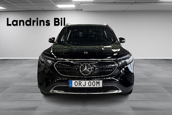 Mercedes-Benz EQB300 2 of 18