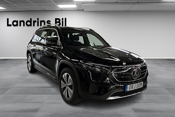 Mercedes-Benz EQB300 3 of 18