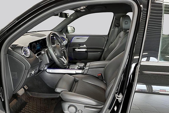 Mercedes-Benz EQB300 8 of 18