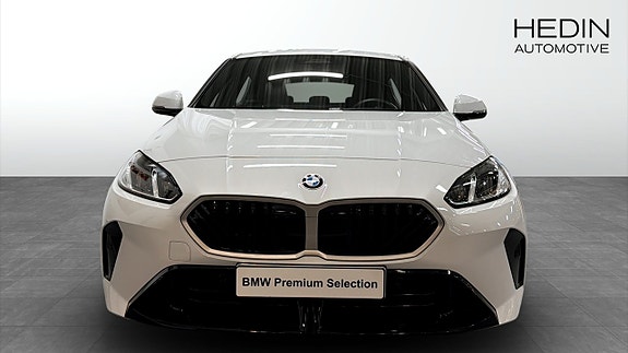 BMW 120 8 of 14