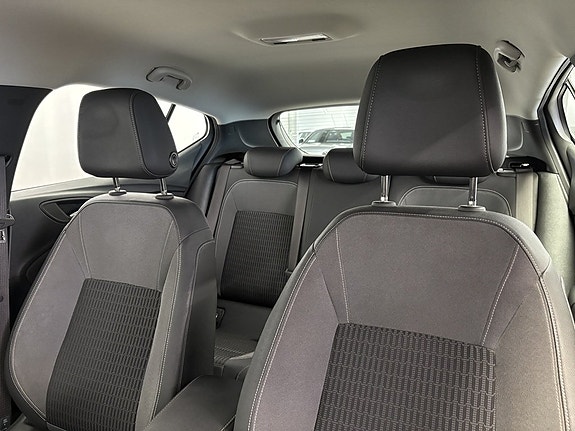 Opel Astra 9 of 14