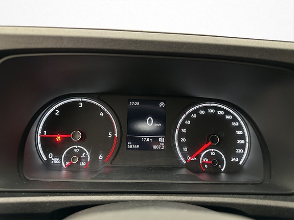 Volkswagen Caddy 18 of 30