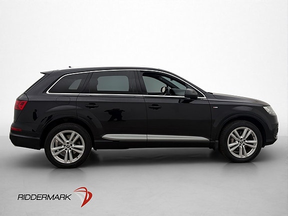 Audi Q7 9 of 30