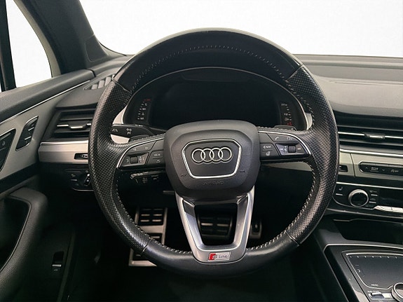 Audi Q7 17 of 30