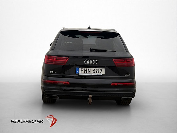 Audi Q7 7 of 30