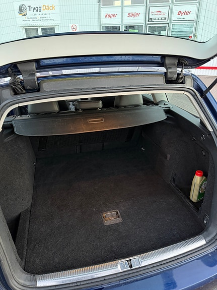 Volkswagen Passat 7 of 10