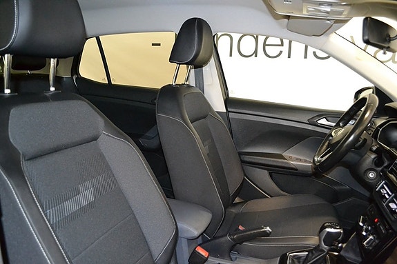 Volkswagen T-Cross 9 of 11
