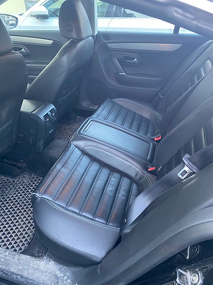 Volkswagen Passat CC 7 of 8