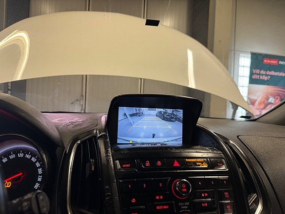 Opel Zafira Tourer 15 of 26