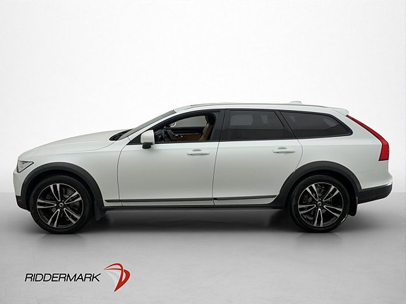 Volvo V90 Cross Country 5 of 30