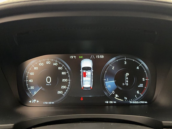 Volvo V90 Cross Country 19 of 30