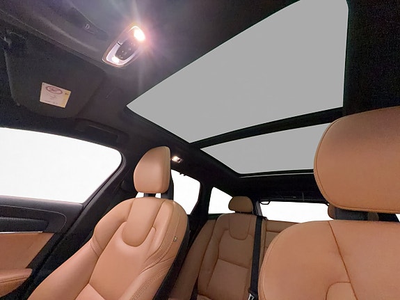 Volvo V90 Cross Country 14 of 30