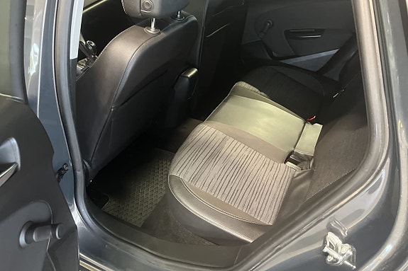 Opel Astra 6 of 7