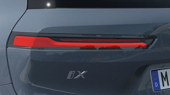 BMW iX 8 of 13