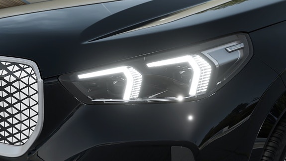 BMW iX1 6 of 13