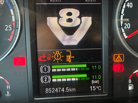 Scania R520 6x4 Timmerbil med kran. 9 of 9