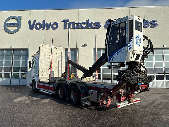 Scania R520 6x4 Timmerbil med kran. 3 of 9