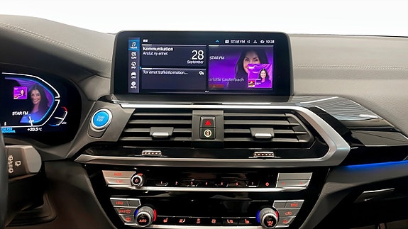 BMW iX3 11 of 12