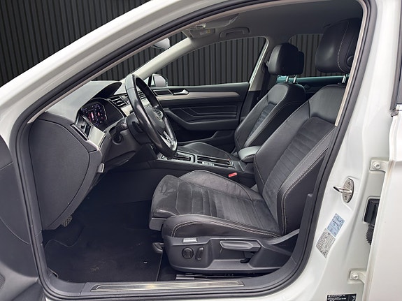 Volkswagen Passat 10 of 21