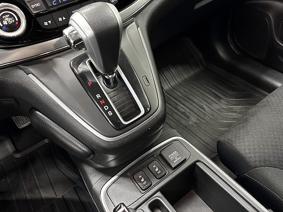 Honda CR-V 16 of 29