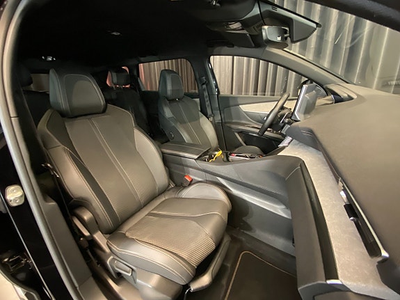 Peugeot 5008 9 of 30