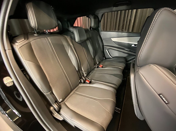 Peugeot 5008 10 of 30