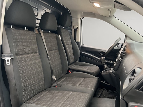Mercedes-Benz Vito E-CELL 22 of 27