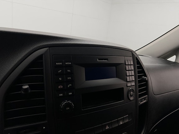 Mercedes-Benz Vito E-CELL 20 of 27