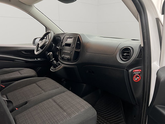 Mercedes-Benz Vito E-CELL 23 of 27