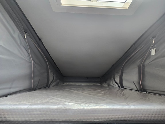 Hymer Redwood 600 Explorer 6 of 11