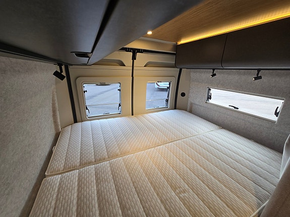 Hymer Redwood 600 Explorer 5 of 11