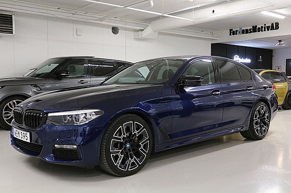 BMW 530e 2 of 23