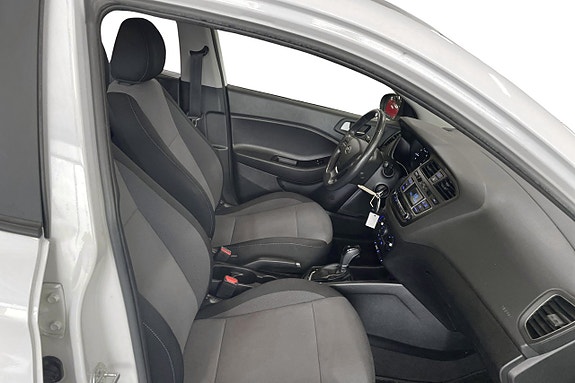 Hyundai i20 14 of 21
