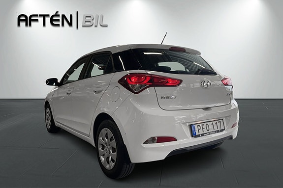 Hyundai i20 8 of 21