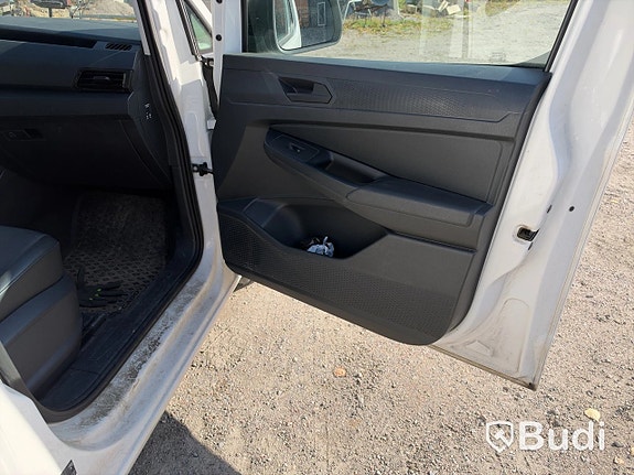 Volkswagen Caddy Maxi 12 of 27