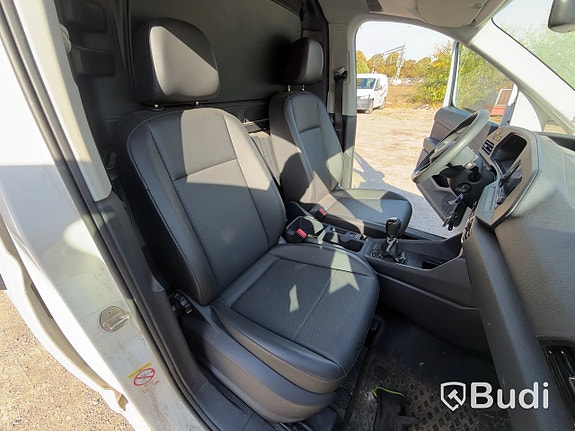 Volkswagen Caddy Maxi 14 of 27