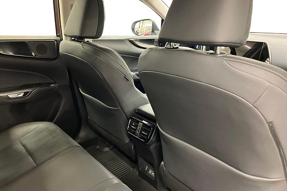 Lexus NX350h 11 of 21