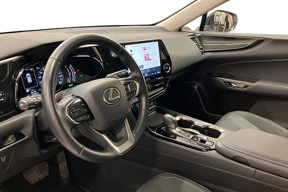 Lexus NX350h 7 of 21