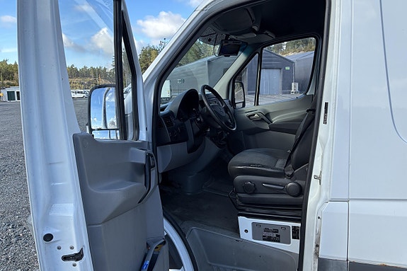 Mercedes Sprinter 516 CDI 8 of 27
