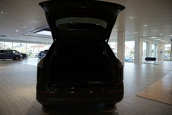 Volkswagen Tiguan 10 of 11