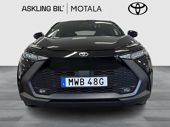 Toyota C-HR 6 of 11