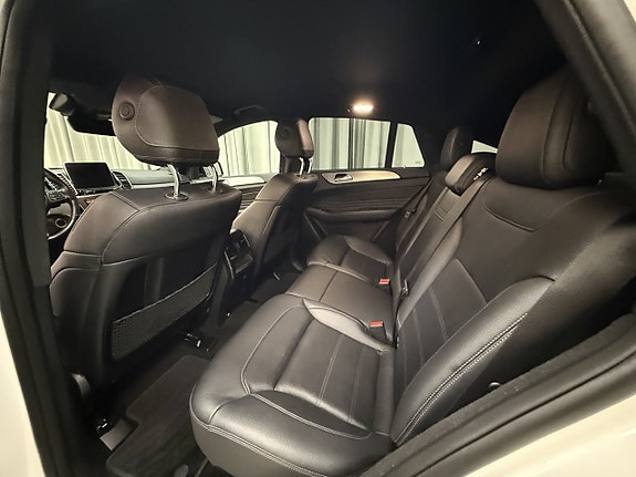 Mercedes-Benz GLE350 d 9 of 17