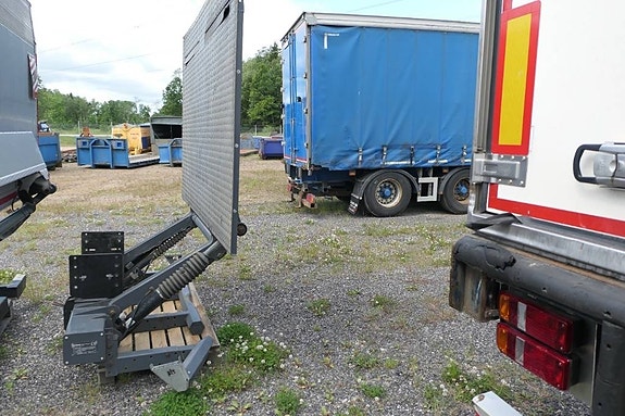 PLS Transportskåp med lift 2020 års 9 of 10