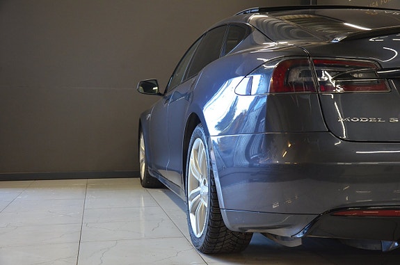 TESLA MODEL S 85D 423ch 4X4 - TOIT PANORAMIQUE - CUIR - GPS - RÉGULATEUR ADAPTATIF