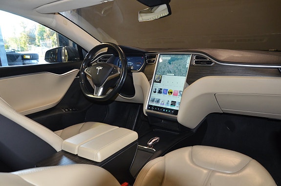 TESLA MODEL S 85D 423ch 4X4 - TOIT PANORAMIQUE - CUIR - GPS - RÉGULATEUR ADAPTATIF